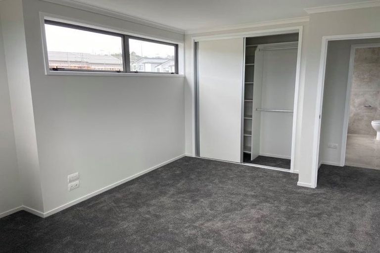 Photo of property in 131 Glenvar Ridge Road, Long Bay, Auckland, 0630