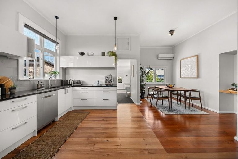 Photo of property in 74 Pownall Street, Masterton, 5810