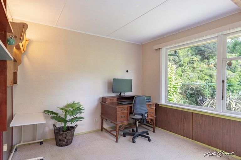 Photo of property in 16 Black Beech Street, Birchville, Upper Hutt, 5018