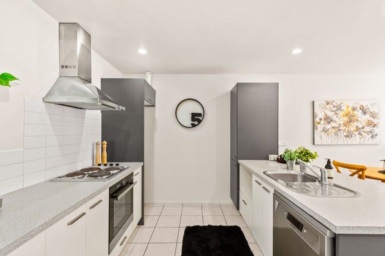 Photo of property in 1/206 Manuka Road, Bayview, Auckland, 0629