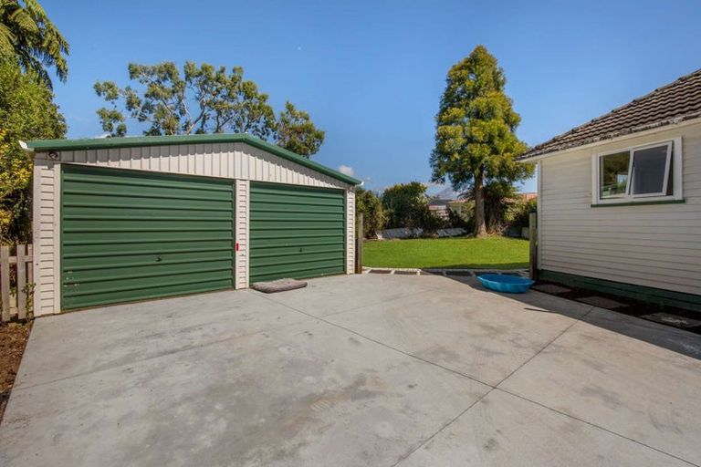 Photo of property in 27 Essex Street, Stratford, 4332