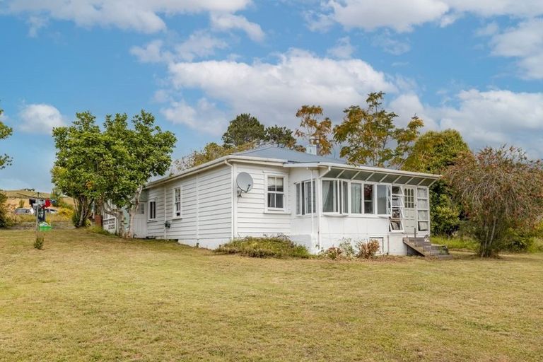 Photo of property in 111 Yorke Road, Haruru, 0204