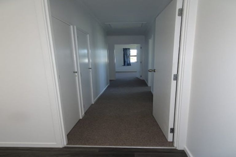 Photo of property in 73 Tramway Road, Beach Haven, Auckland, 0626