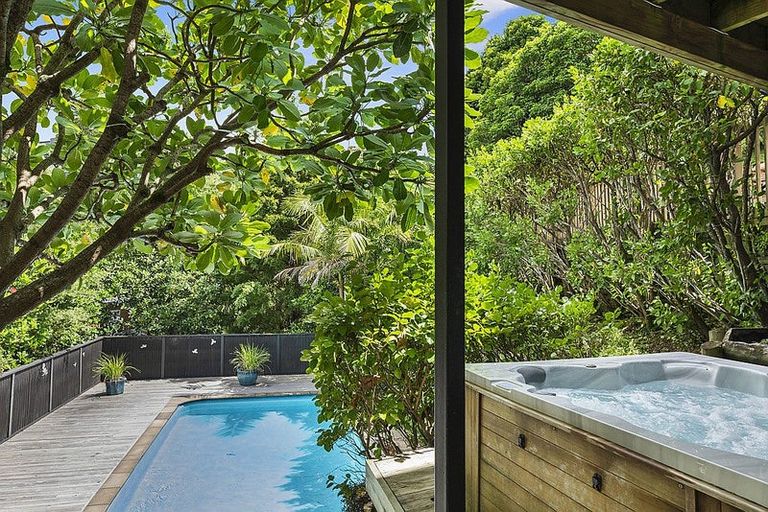 Photo of property in 22b Mariposa Crescent, Birkenhead, Auckland, 0626