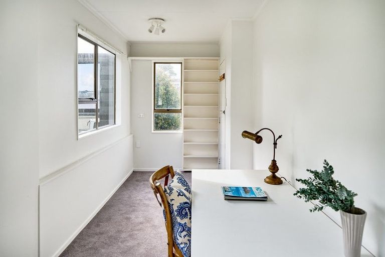 Photo of property in 27 Old Coach Road, Johnsonville, Wellington, 6037