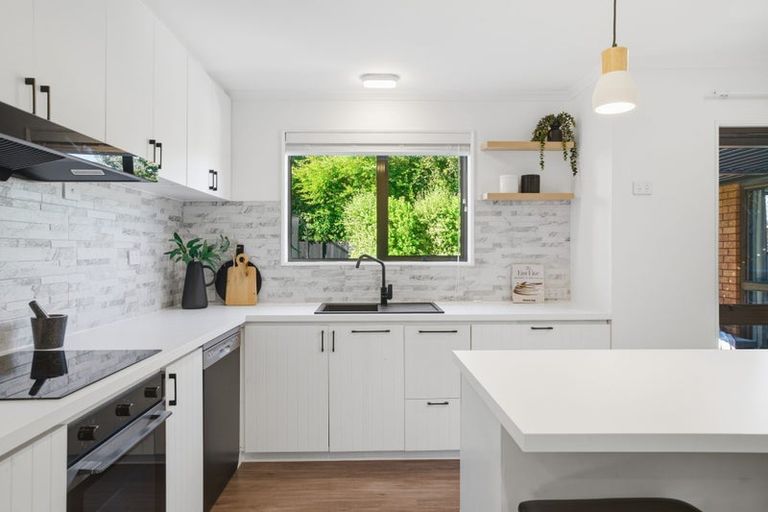 Photo of property in 8 Kedleston Drive, Avonhead, Christchurch, 8042