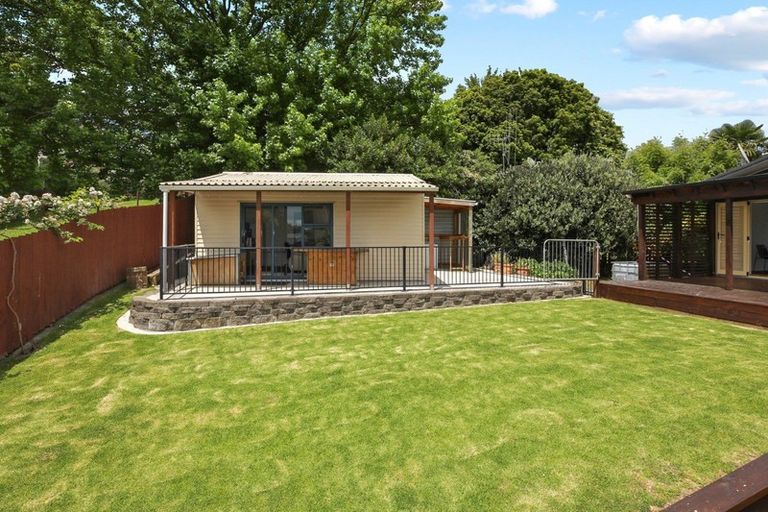 Photo of property in 17 Fiona Place, Dinsdale, Hamilton, 3204