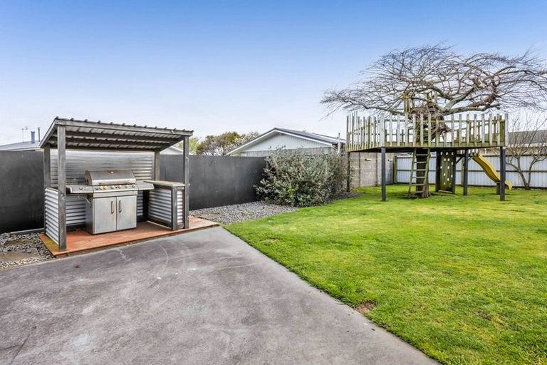 Photo of property in 52 Murray Avenue, Hawera, 4610