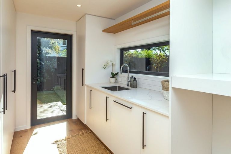 Photo of property in 86 Wairakei Road, Bryndwr, Christchurch, 8052