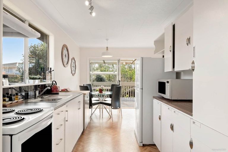 Photo of property in 42a Forest Hill Road, Henderson, Auckland, 0612