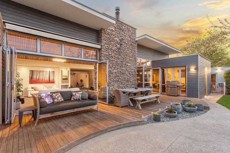 Photo of property in 26 Riverwood Boulevard, Redwood, Christchurch, 8051