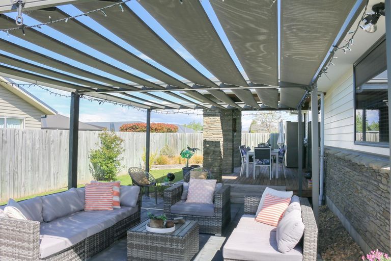 Photo of property in 27 Rhoboro Road, Twizel, 7901