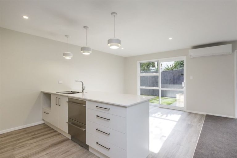 Photo of property in 74 Heretaunga Street, Palmerston North, 4414
