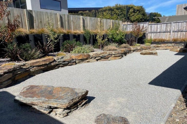 Photo of property in 13 Scurr Terrace, Wanaka, 9305
