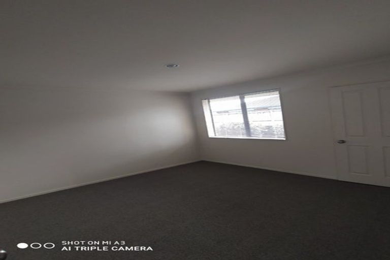Photo of property in 24 Woodcroft Way, Pukekohe, 2120
