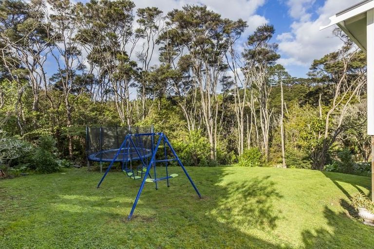 Photo of property in 13 Blacks Road, Greenhithe, Auckland, 0632