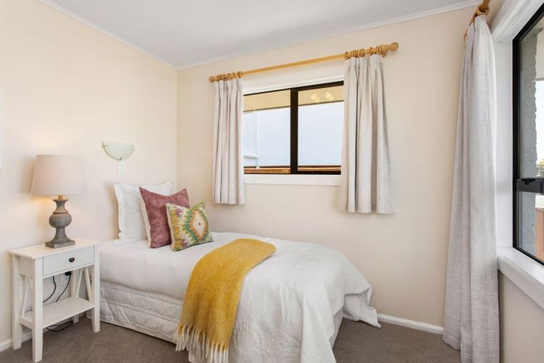 Photo of property in 3 Farnham Place, Ilam, Christchurch, 8041