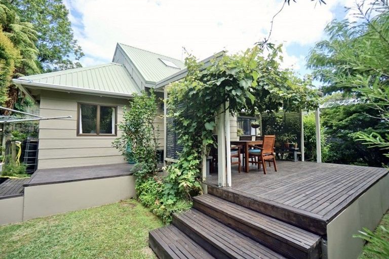 Photo of property in 14 Nettlingham Place, Te Puke, 3119