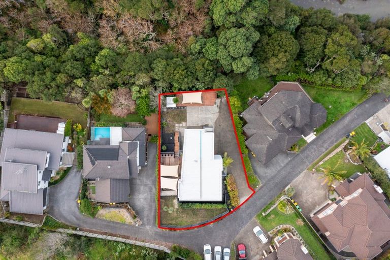 Photo of property in 14 Ilam Lane, Fairview Heights, Auckland, 0632