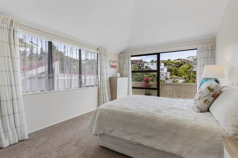 Photo of property in 5 Honeysuckle Lane, Mairangi Bay, Auckland, 0630