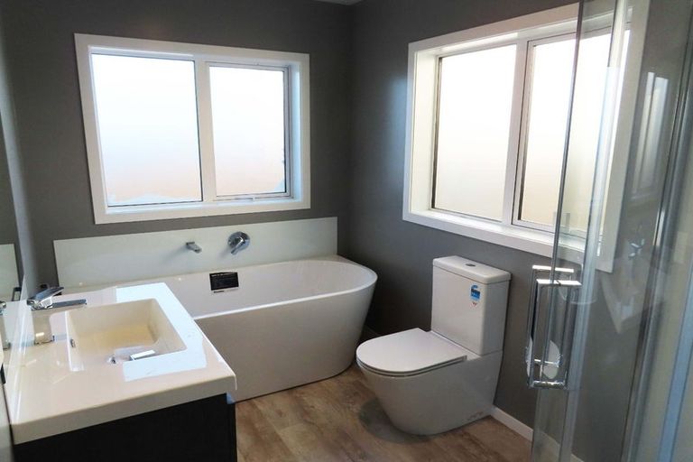 Photo of property in 15 Molesworth Street, Taita, Lower Hutt, 5011