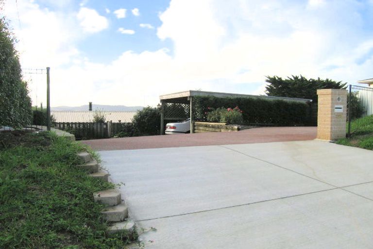 Photo of property in 222 Whangaparaoa Road, Red Beach, 0932
