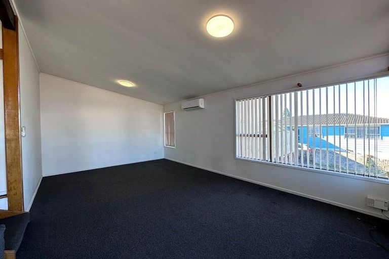 Photo of property in 180 Mahia Road, Wattle Downs, Auckland, 2103