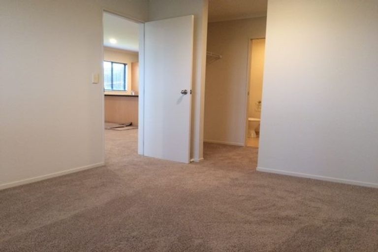 Photo of property in 2 Alverna View, Gulf Harbour, Whangaparaoa, 0930