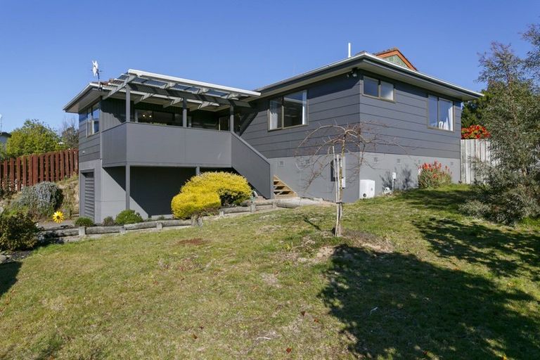 Photo of property in 9 Gladstone Grove, Richmond Heights, Taupo, 3330