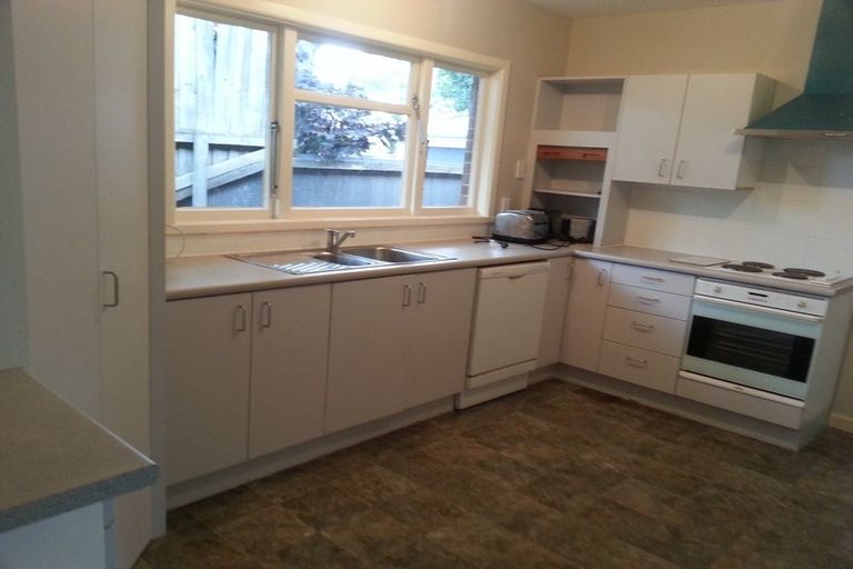 Photo of property in 8 Curletts Road, Sockburn, Christchurch, 8042