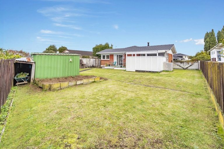 Photo of property in 25 Barnhill Crescent, Pahurehure, Papakura, 2113