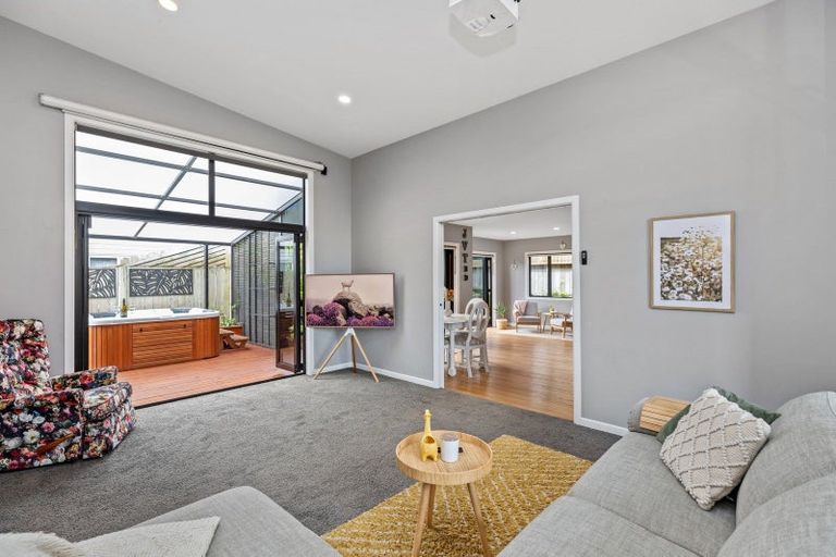 Photo of property in 2 Benmore Crescent, Pyes Pa, Tauranga, 3112