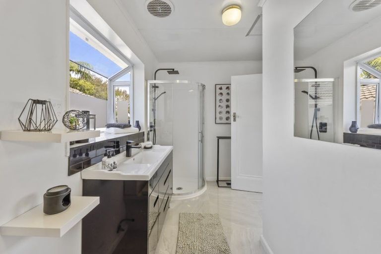 Photo of property in 4 Puriri Street, Woburn, Lower Hutt, 5010