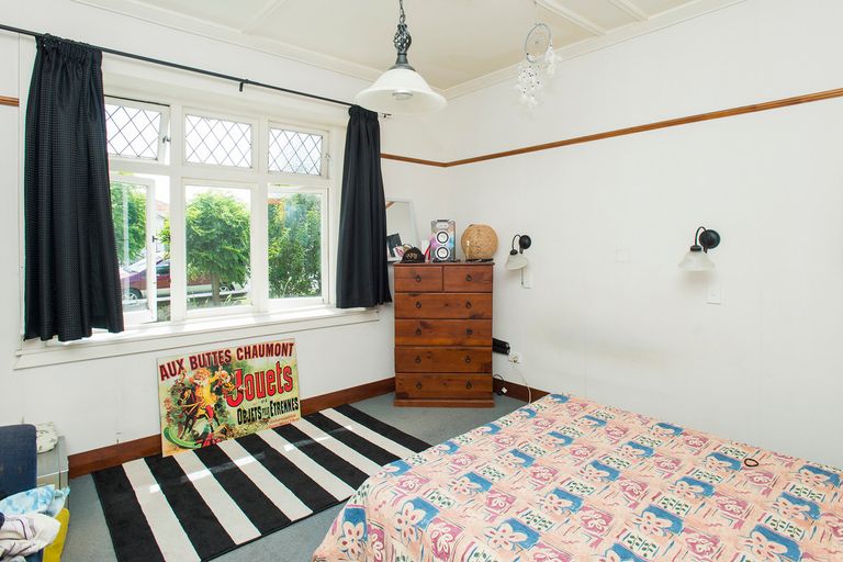 Photo of property in 210 Kahutia Street, Gisborne, 4010