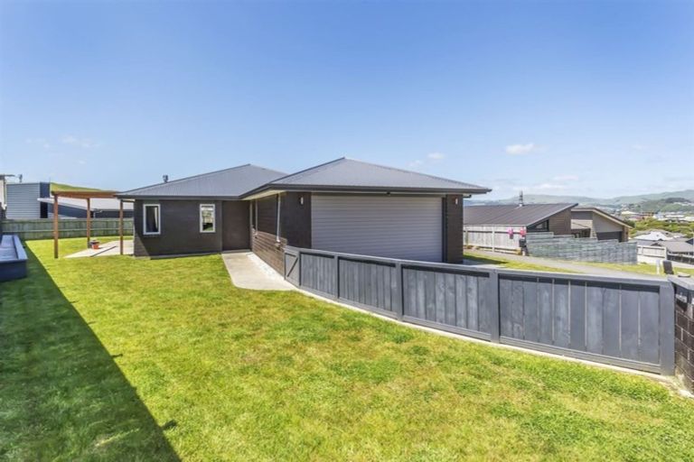 Photo of property in 50 Mo Street, Camborne, Porirua, 5026