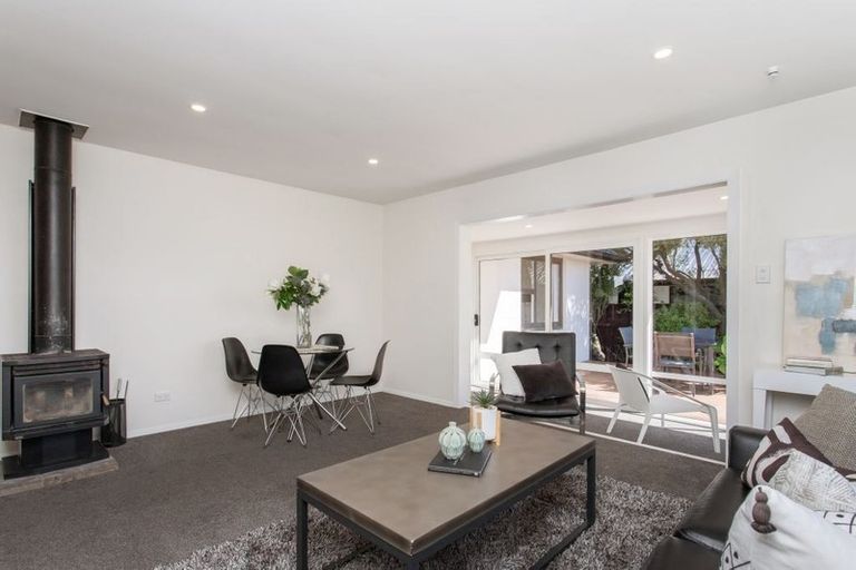 Photo of property in 15 Suffolk Street, Phillipstown, Christchurch, 8011