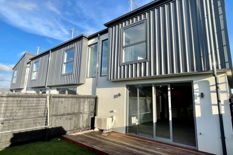 Photo of property in 10/101 Mackworth Street, Woolston, Christchurch, 8062