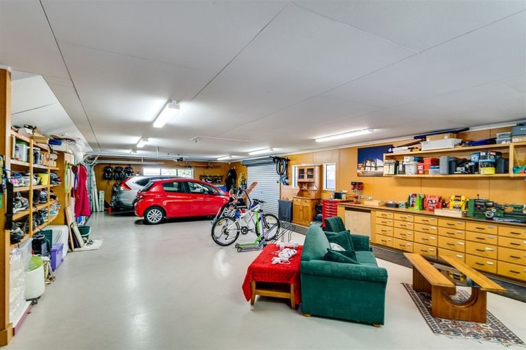 Photo of property in 6 Donald Place, Frimley, Hastings, 4120