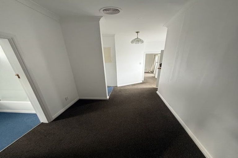 Photo of property in 22 Riddlers Crescent, Petone, Lower Hutt, 5012