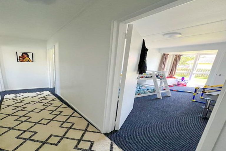 Photo of property in 25 Hamilton Drive, Waiuku, 2123