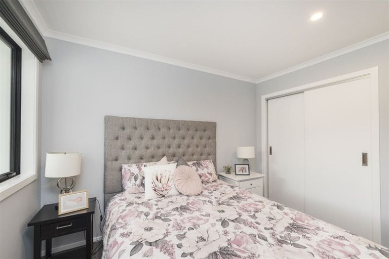 Photo of property in 202 Pacific Drive, Fitzherbert, Palmerston North, 4410