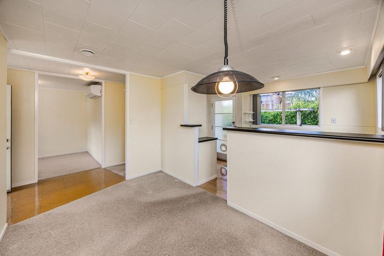 Photo of property in 2/25 Pulman Place, Clover Park, Auckland, 2019