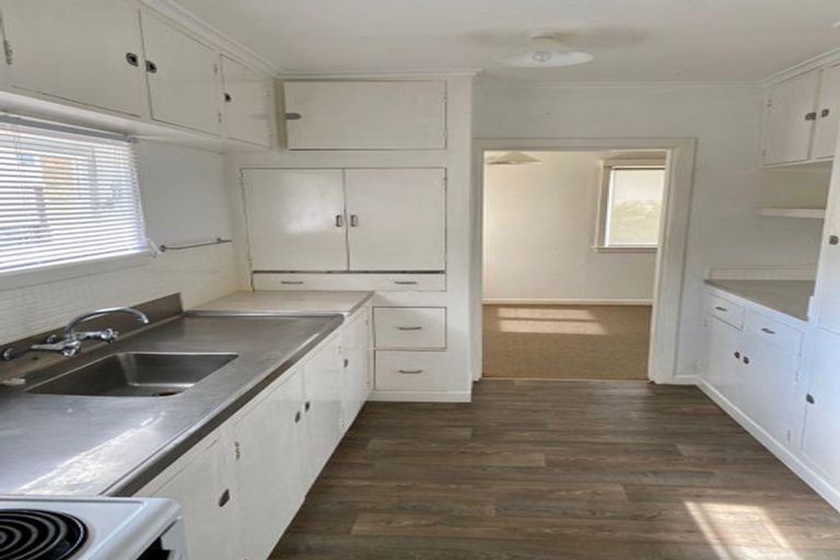 Photo of property in 12 Williamson Avenue, Belmont, Auckland, 0622