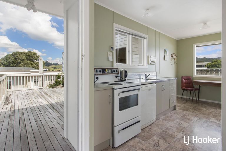 Photo of property in 70 Dillon Street, Waihi Beach, 3611