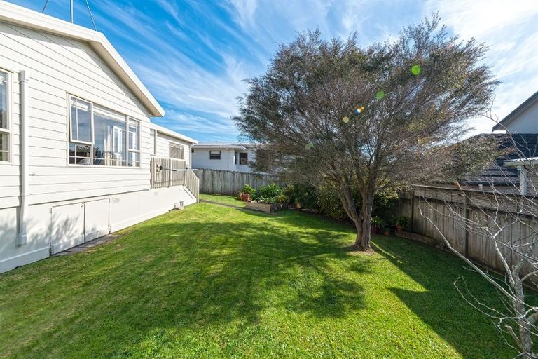 Photo of property in 1/13 Quebec Road, Milford, Auckland, 0620