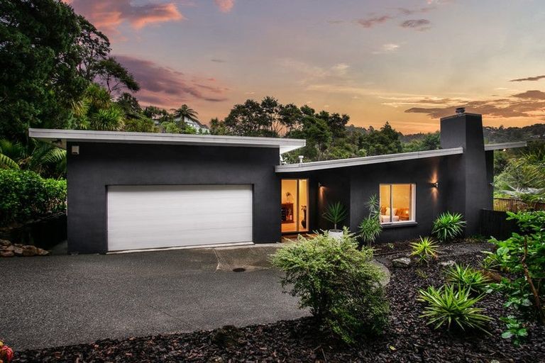 Photo of property in 20 Bendalls Lane, Oratia, Auckland, 0604