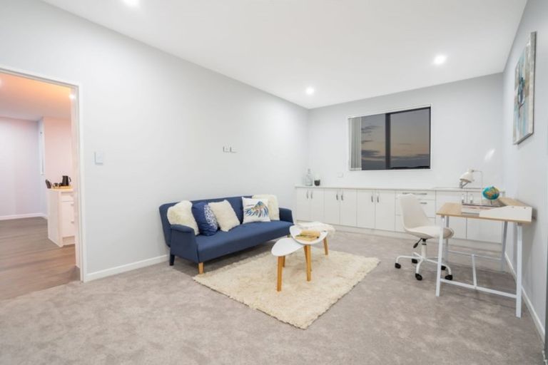 Photo of property in 32 Nola Dawn Avenue, Papakura, 2110