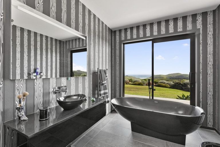 Photo of property in 812 Ruapuke Road, Raglan, 3296