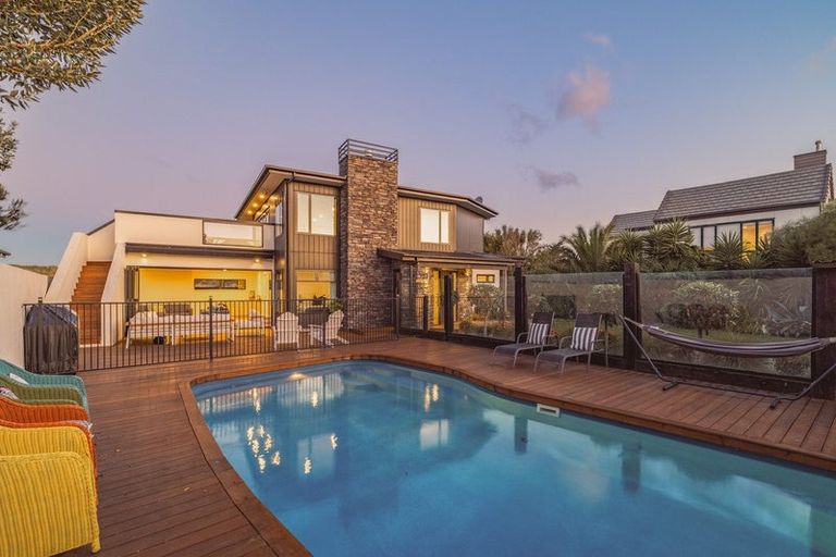 Photo of property in 10 Stout Street, Waimairi Beach, Christchurch, 8083