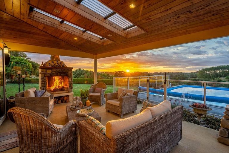 Photo of property in 101 Forest Lakes Road, Otaki, 5583